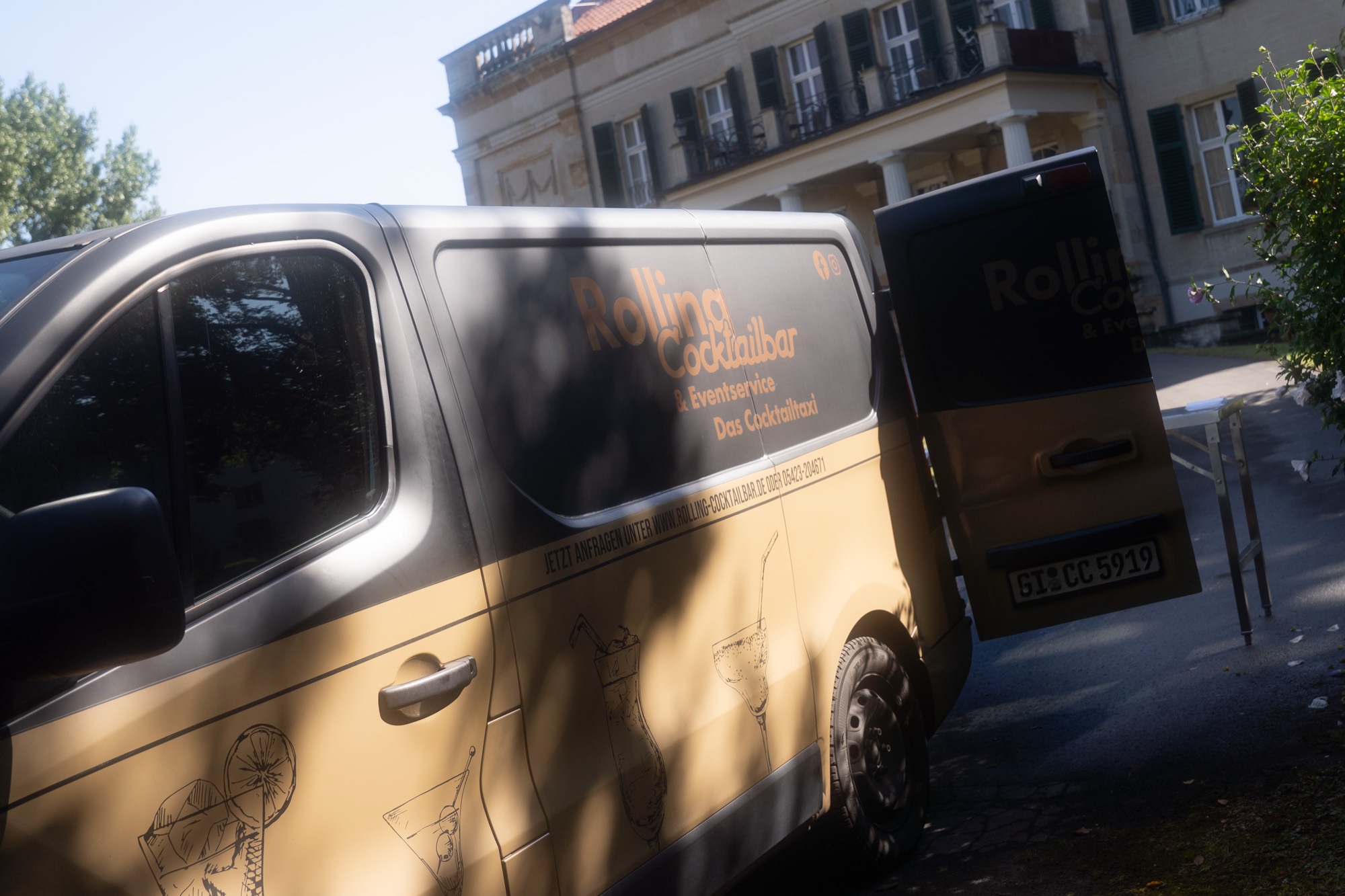 Integrierte Zapfanlage im Cocktailtaxi